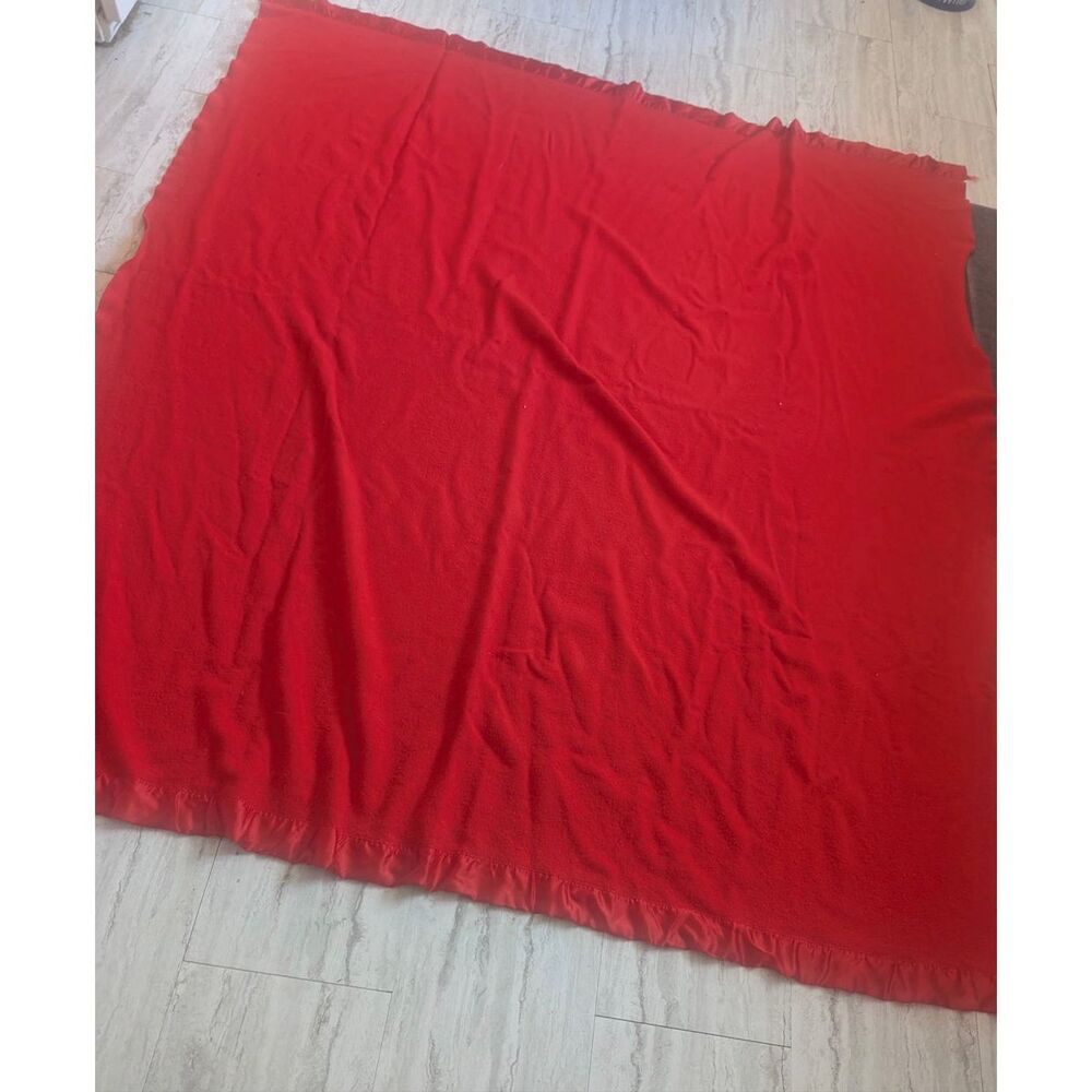 Faribo Made in USA Pure Wool Blanket - Satin 2X Ends - Red - 80" x 88"
